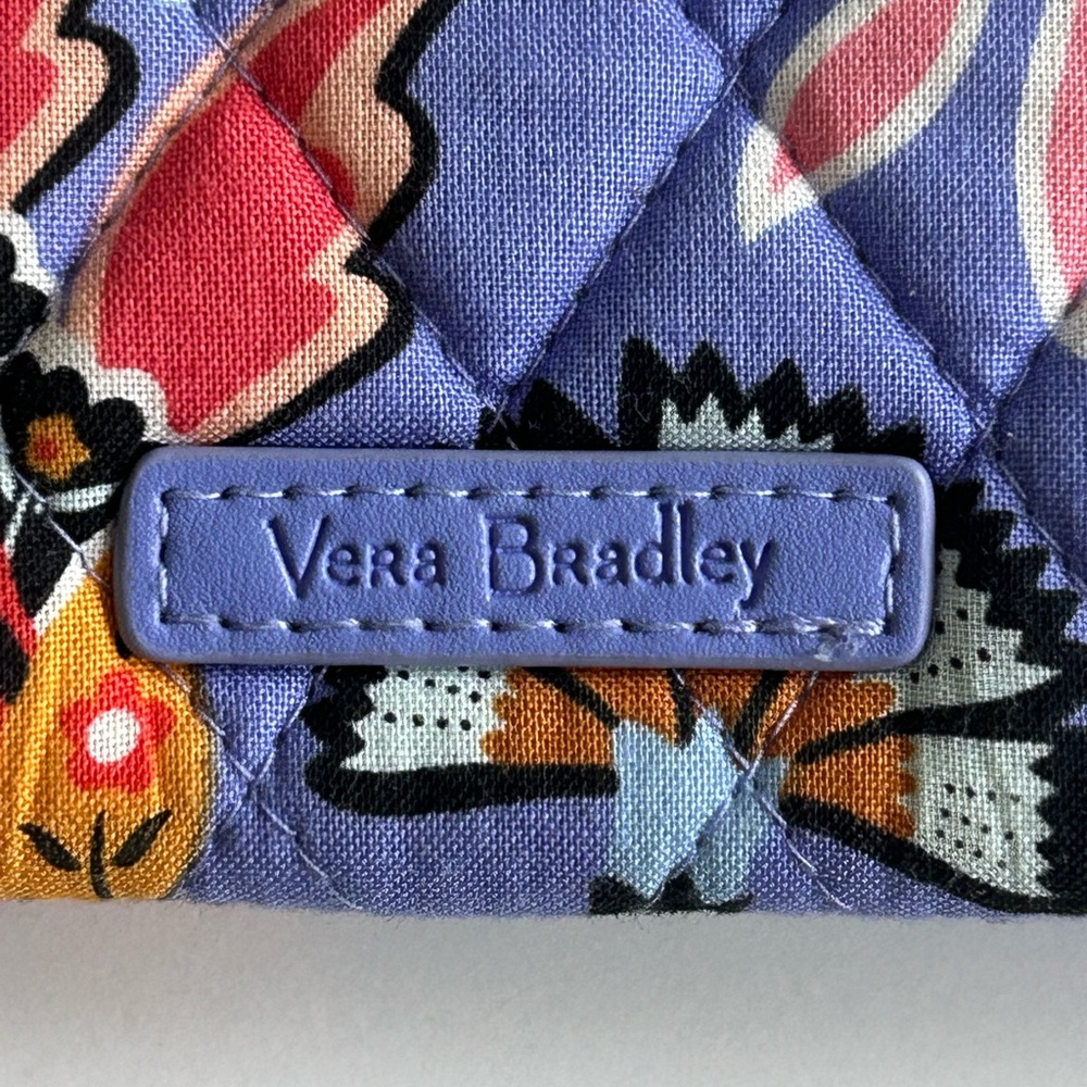Vera Bradley Accordion wristlet - Picture 5 of 5